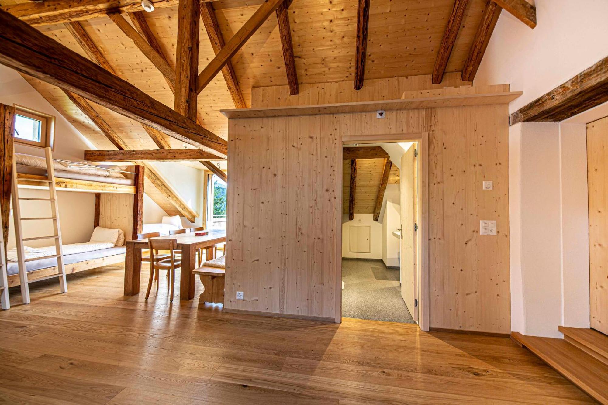 Gasthaus Roessli Versam エクステリア 写真