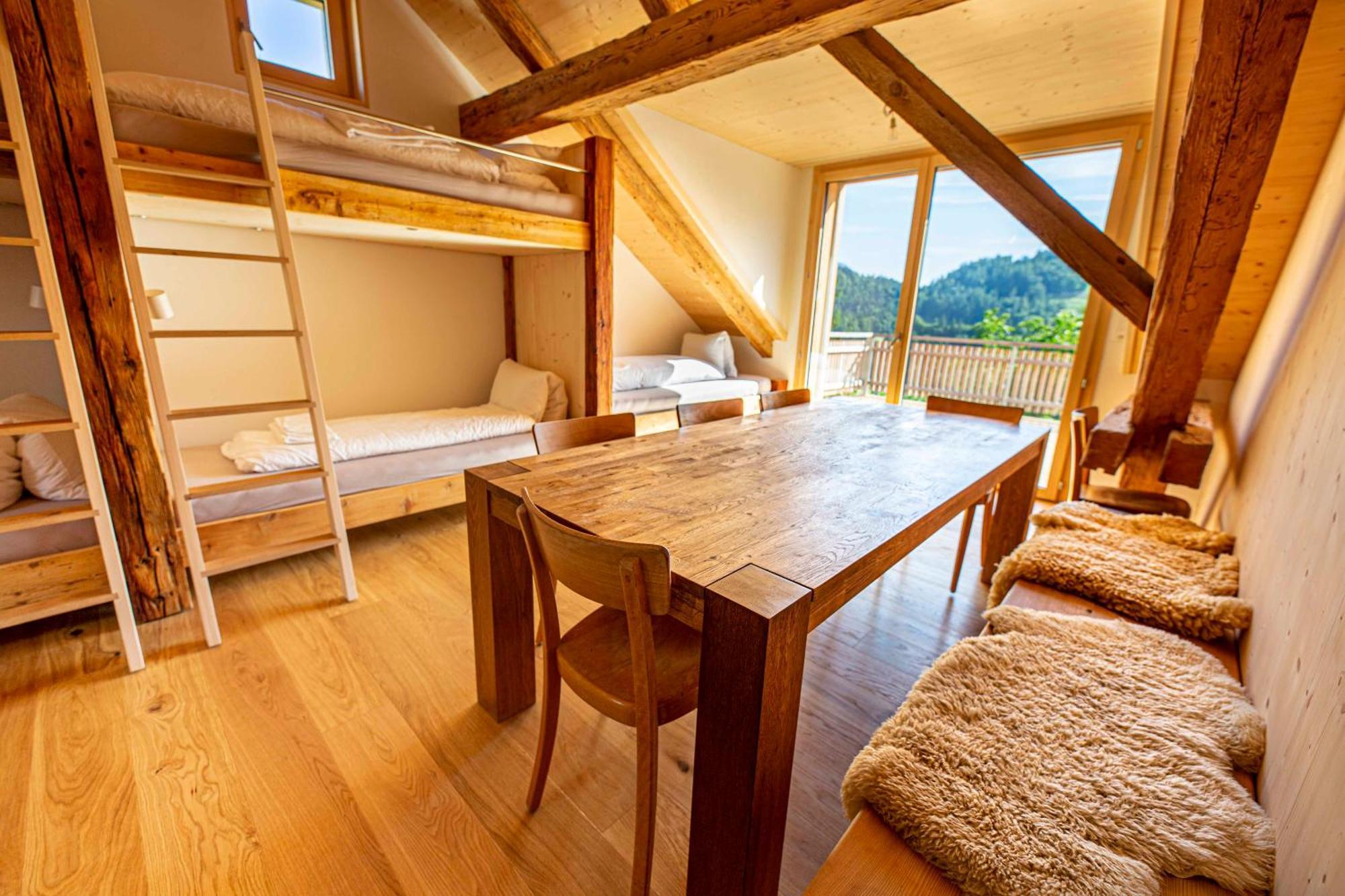 Gasthaus Roessli Versam エクステリア 写真