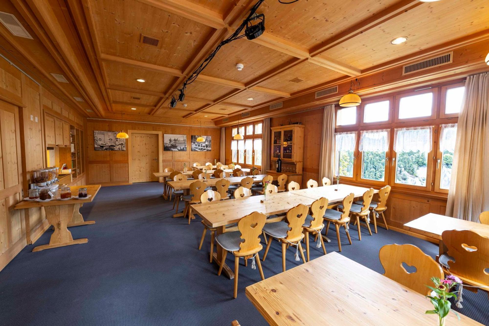 Gasthaus Roessli Versam エクステリア 写真