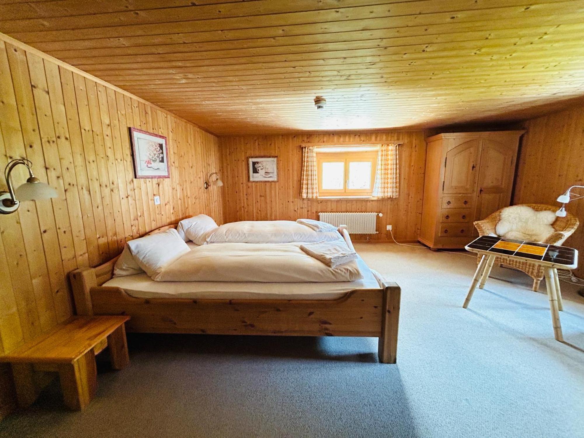 Gasthaus Roessli Versam エクステリア 写真